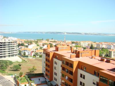 Apartment For rent in Oeiras, Lisboa, Portugal